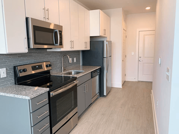 Modern Kitchen at Link Apartments® Mixson, North Charleston, South Carolina